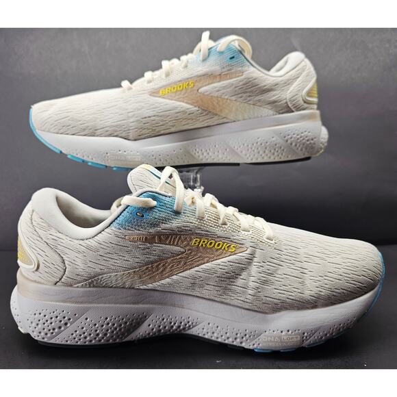 Brooks Men 8.5 Comfy footwear - Picture 5 of 11